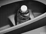  Cup holder prop (tertiary) photo